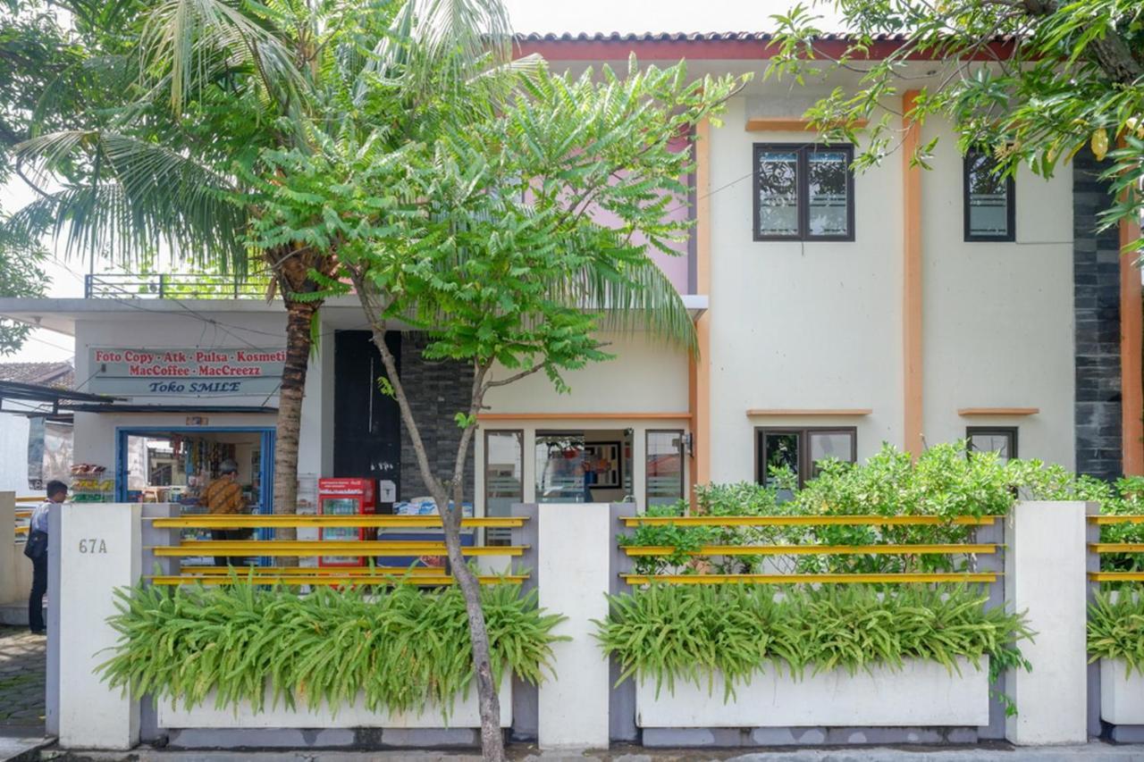 Hotel Reddoorz Syariah Near Exit Tol Krapyak Semarang Exterior foto